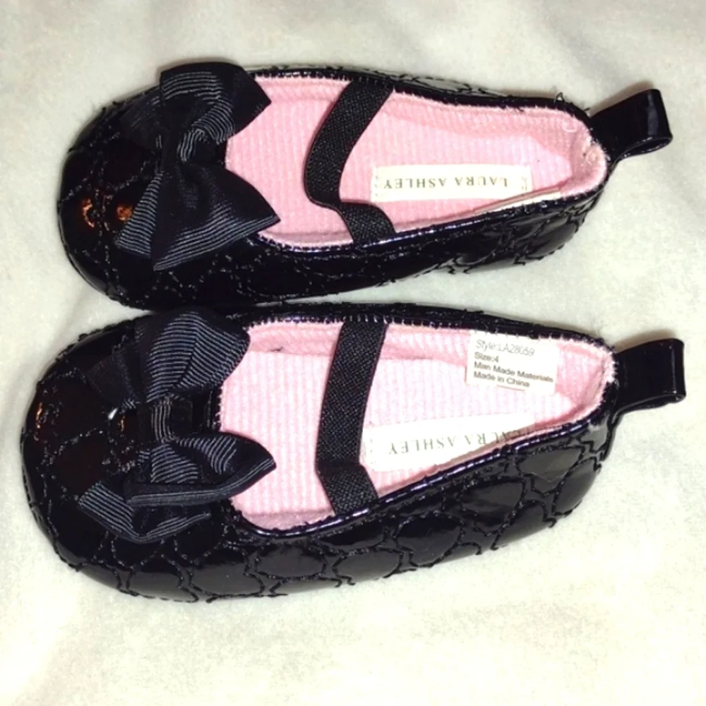Baby Girls  size 4 dress shoe